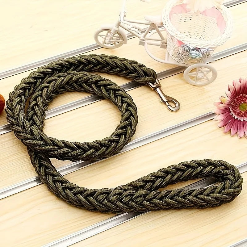 5-Foot Braided Dog Leash – Strong, Durable & Comfortable Grip